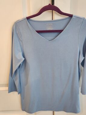 Chico's Soft Sky Blue V-Neck Long Sleeve Top